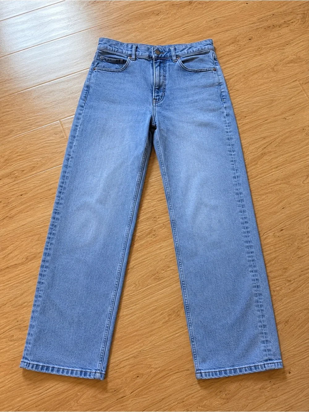 Women’s Express Light Blue Straight Leg Jeans